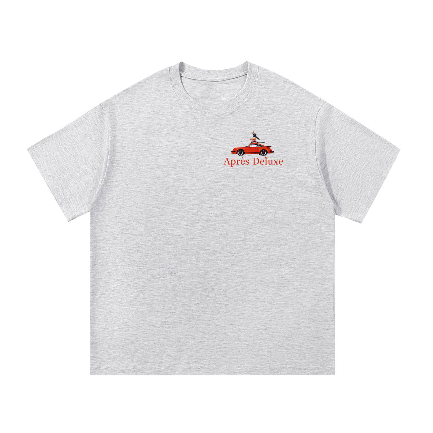 Dirty Snow Après Deluxe tee front view with small left-chest red “Après Deluxe” text and mini red car graphic with skier on skis.